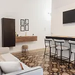 Casanova And To Rent בית הארחה 4*