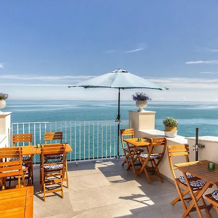 Casanova And To Rent 3* Cefalu
