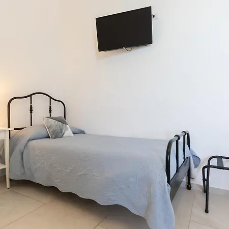 Casanova And To Rent Guest house Cefalu