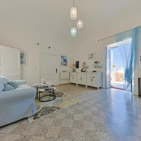 Casanova And To Rent Guest house Cefalu