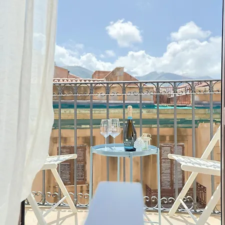 Casanova And To Rent 3*