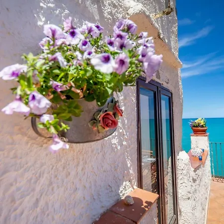 Guest house Casanova And To Rent Cefalu