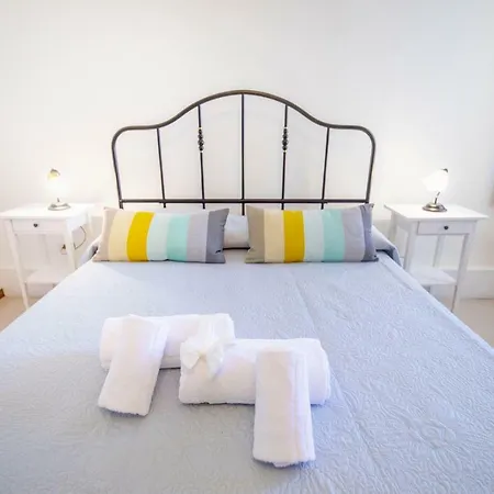 Guest house Casanova And To Rent Cefalu